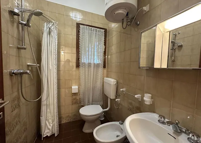 公寓 Duplex With Fireplace And Wifi 比比翁